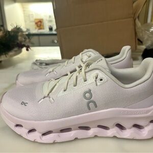 On Running Women's Athletic Shoes in White and Light Pink brand new no box